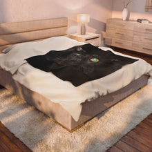 Load image into Gallery viewer, Green-Eyed Cat Velveteen Plush Blanket