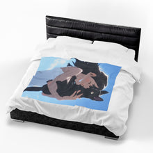 Load image into Gallery viewer, Cat Hug Velveteen Plush Blanket