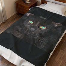 Load image into Gallery viewer, Green-Eyed Cat Velveteen Plush Blanket

